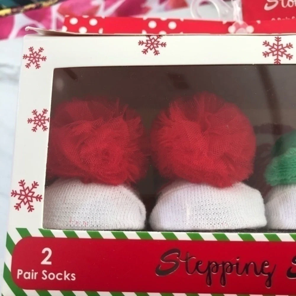 Stepping Stones Christmas Socks 2 Pair Box Set
